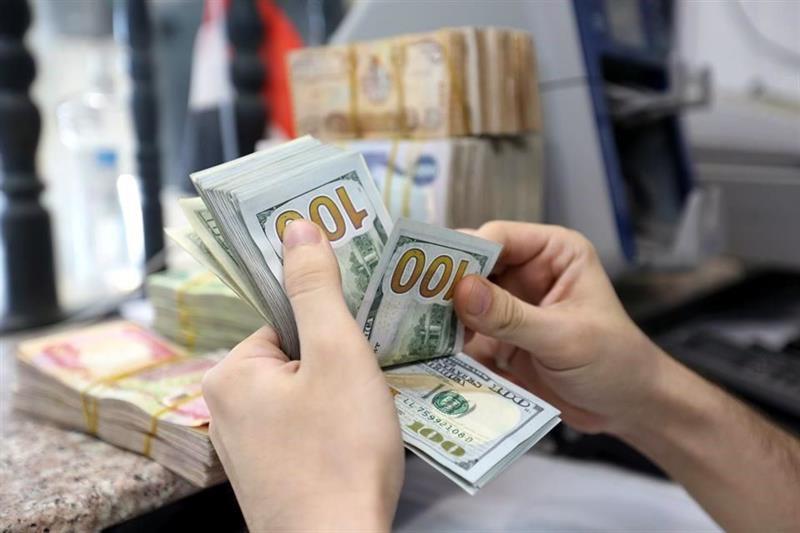 الدولار يغلق على 158 ألفاً ببغداد.. وأقل في اربيل