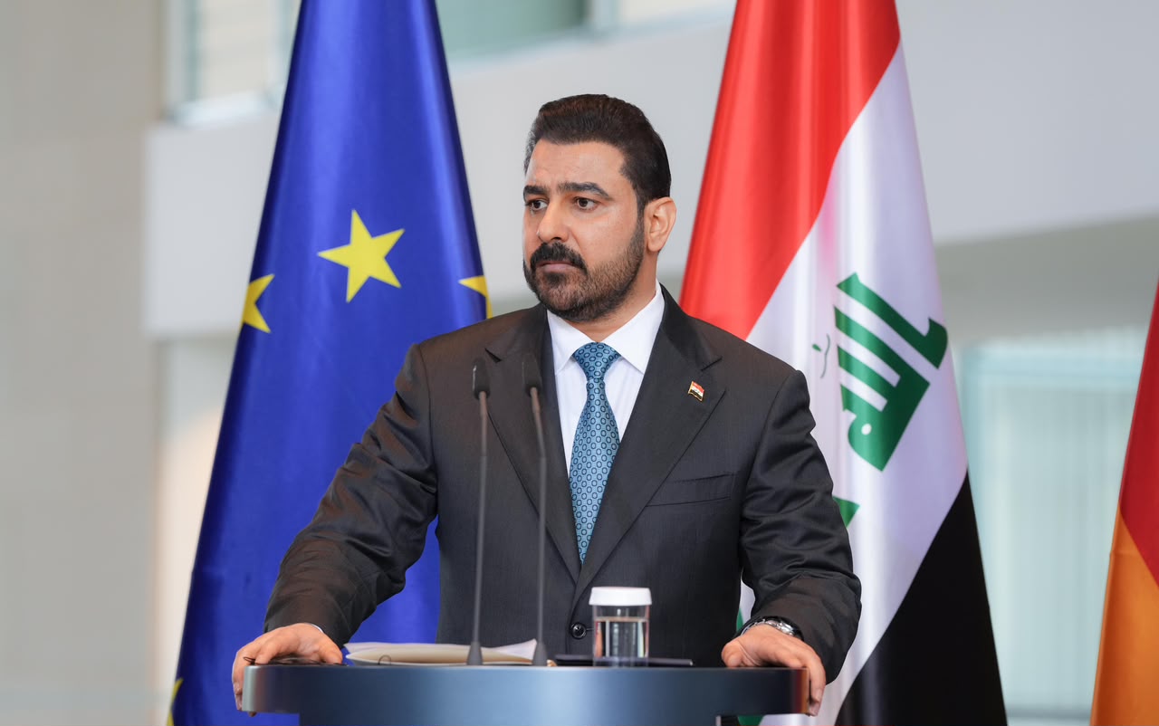 الزيدي يتخذ إجراءات هي الأولى من نوعها بملاحقة من يستهدف دول الجوار