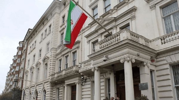 طهران تنفي صلتها بحادثة قاعدة فيرفورد الجوية في لندن