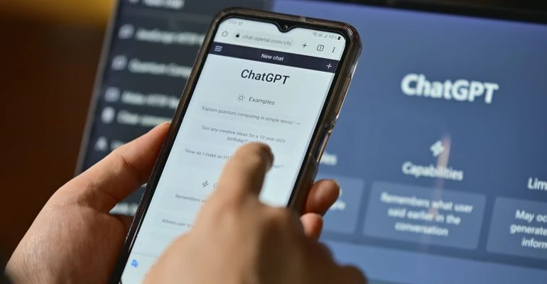 أحذروا.. “تشات جي بي تي” يسرّب صور مستخدميه على الإنترنت