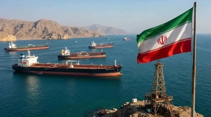 الحرس الثوري يتوعد بإغلاق مسارات العبور «غير القانونية» في مضيق هرمز