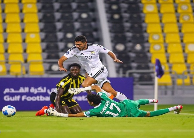 الزوراء يتطلّع إلى استعادة توازنه أمام النصر الإماراتي بدوري أبطال الخليج اليوم
