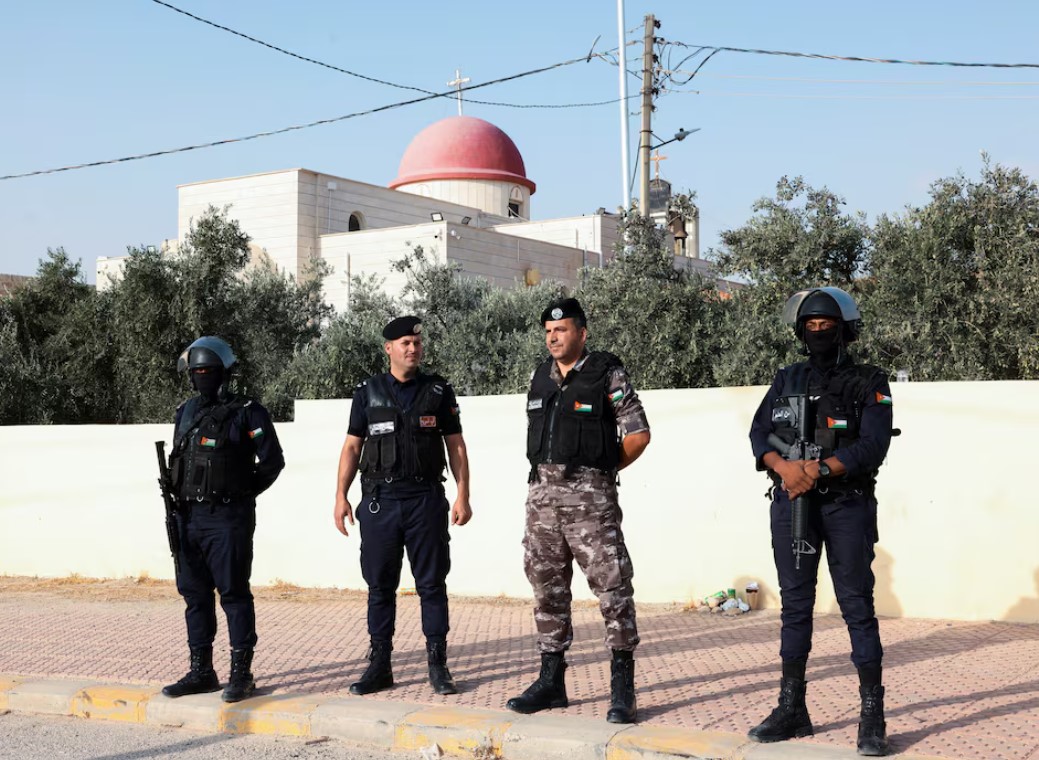 الأردن يشدد إجراءات الأمن بعد هجوم على كنيسة قتل 8 أشخاص