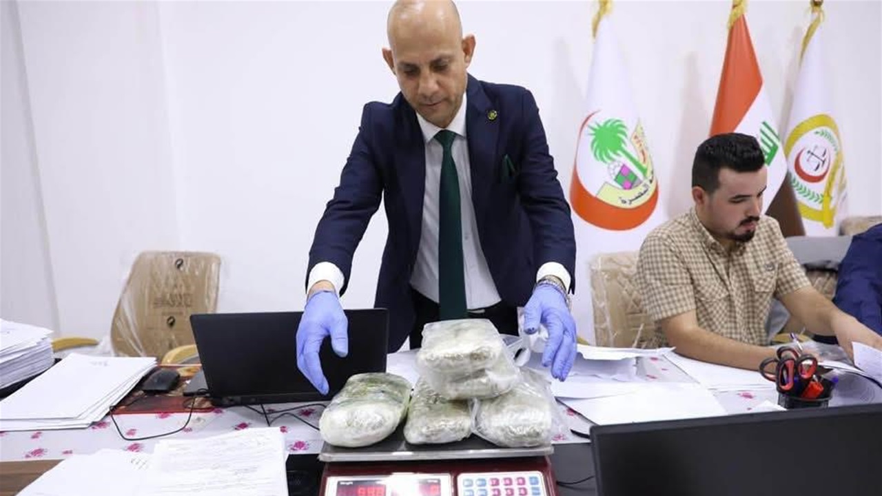 البصرة تتلف 85 كيلوغراماً و65 ألف قرص من المخدرات