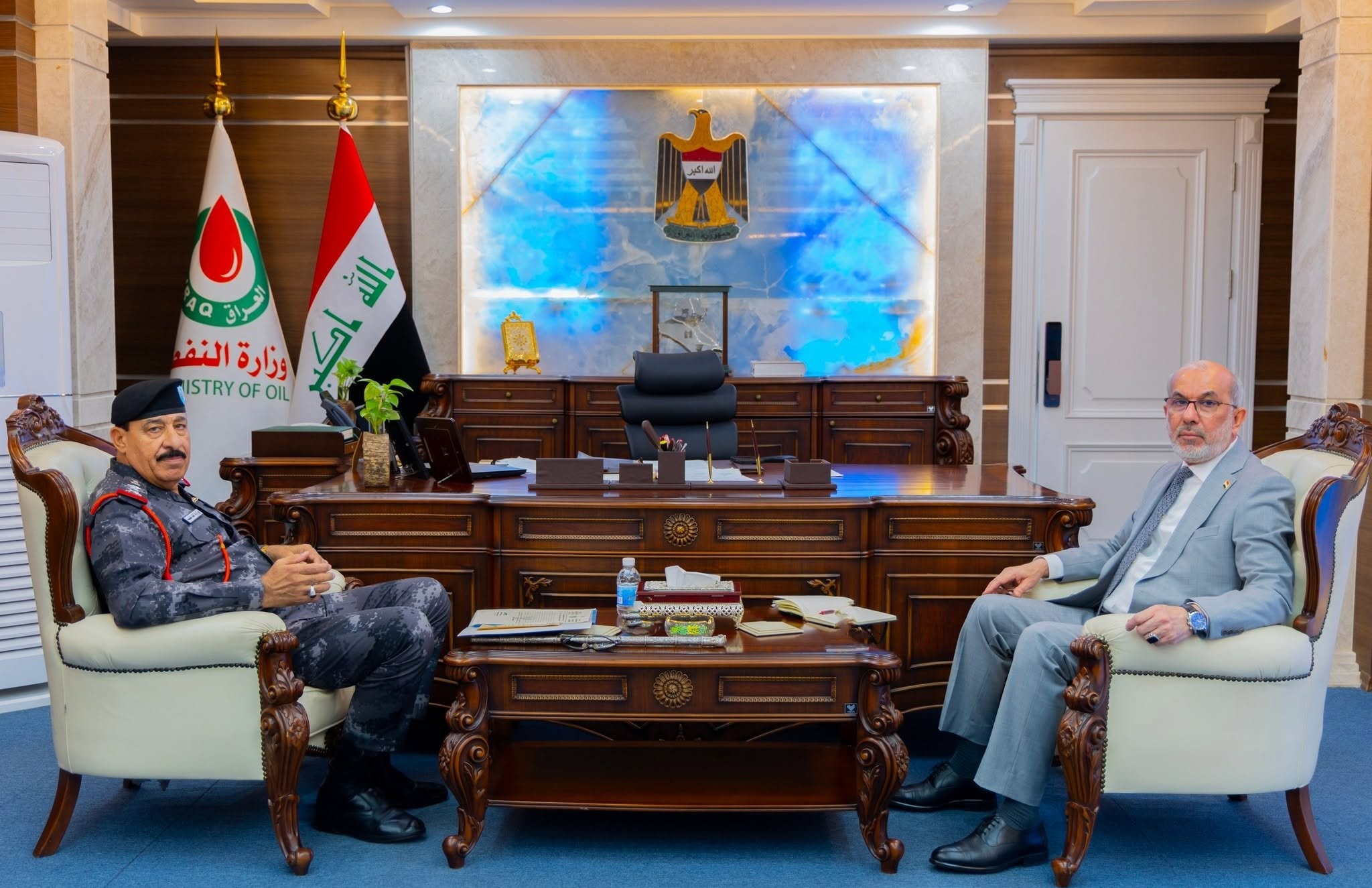   النفط وشرطة الطاقة تعززان التنسيق لحماية المنشآت والمواقع النفطية