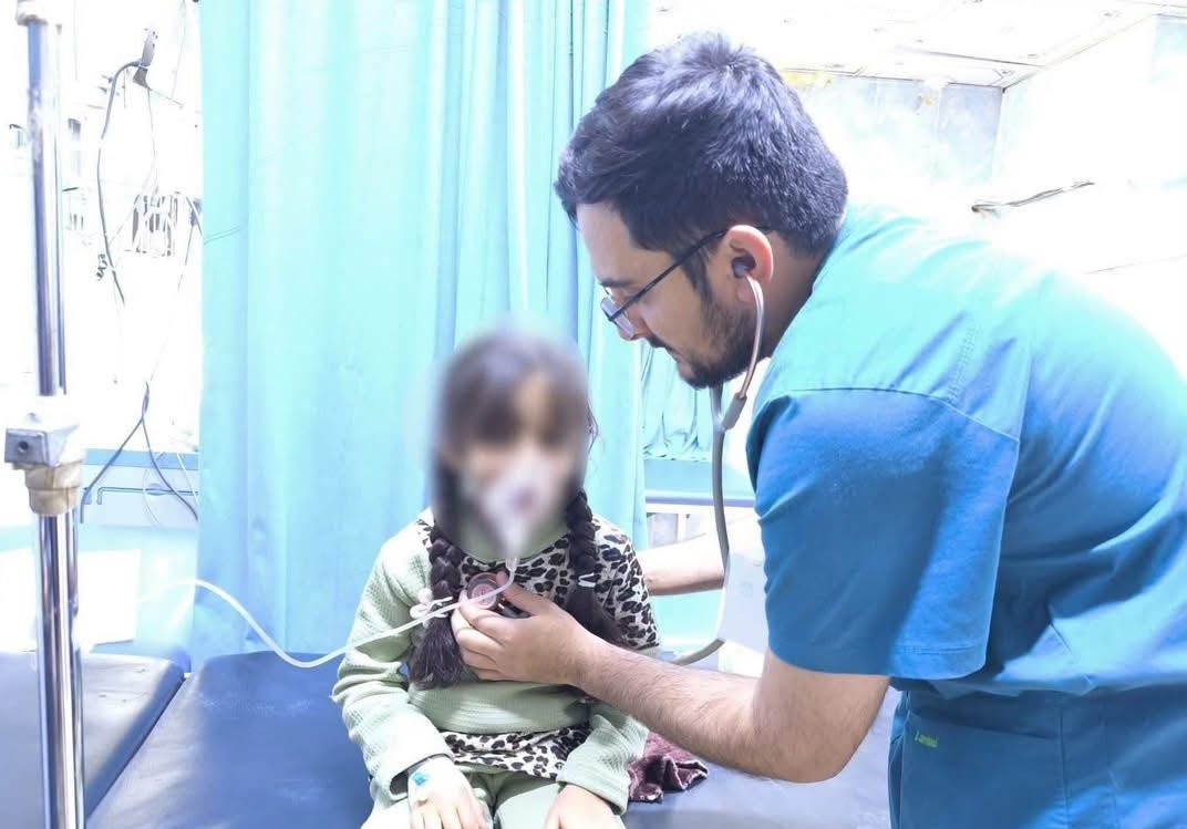 المستشفيات تسجل مئات حالات اختناق جراء العاصفة الترابية