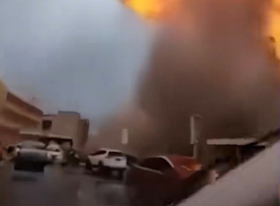السعودية تعلن استهداف منشأة نفطية في العاصمة اليمنية صنعاء